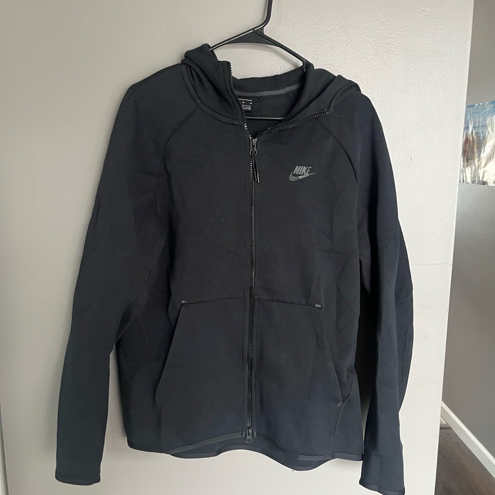 Nike Tech Sweatshirt - Picture 3 of 4